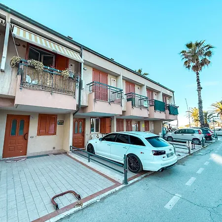 Daire Lussemburgo Apartment, 1 Fila Mare Rif A688 *